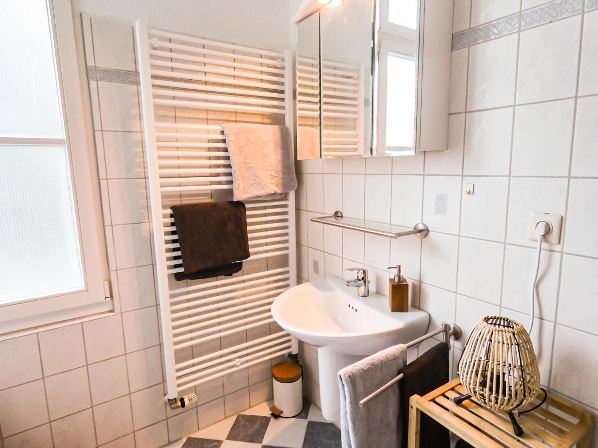 #111 - Lux-Flat Lennep - Altstadt - Netflix & Amazon Prime - Felswand Remscheid Exterior foto